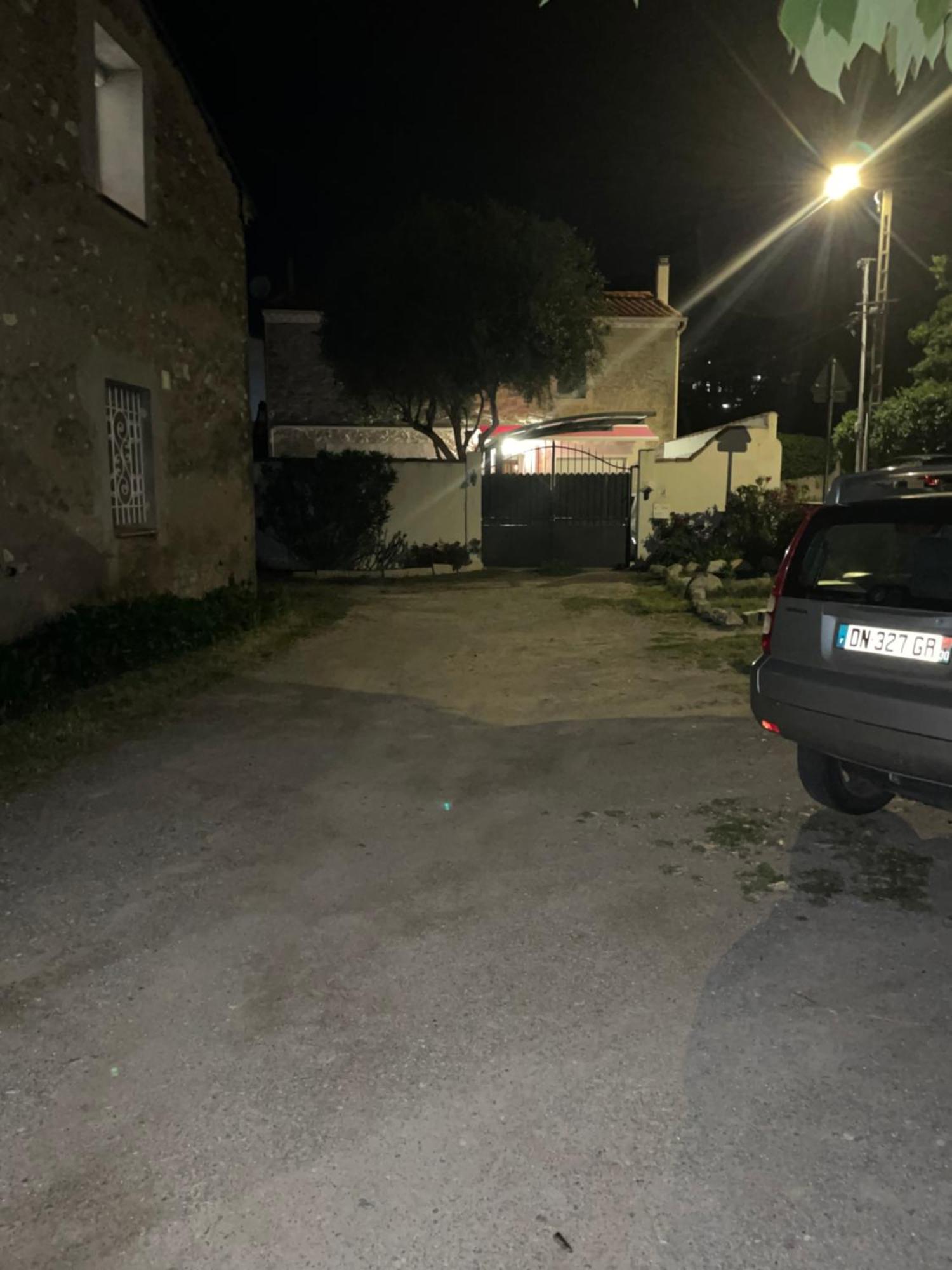 La Coccinelle Bed & Breakfast Nîmes Eksteriør bilde